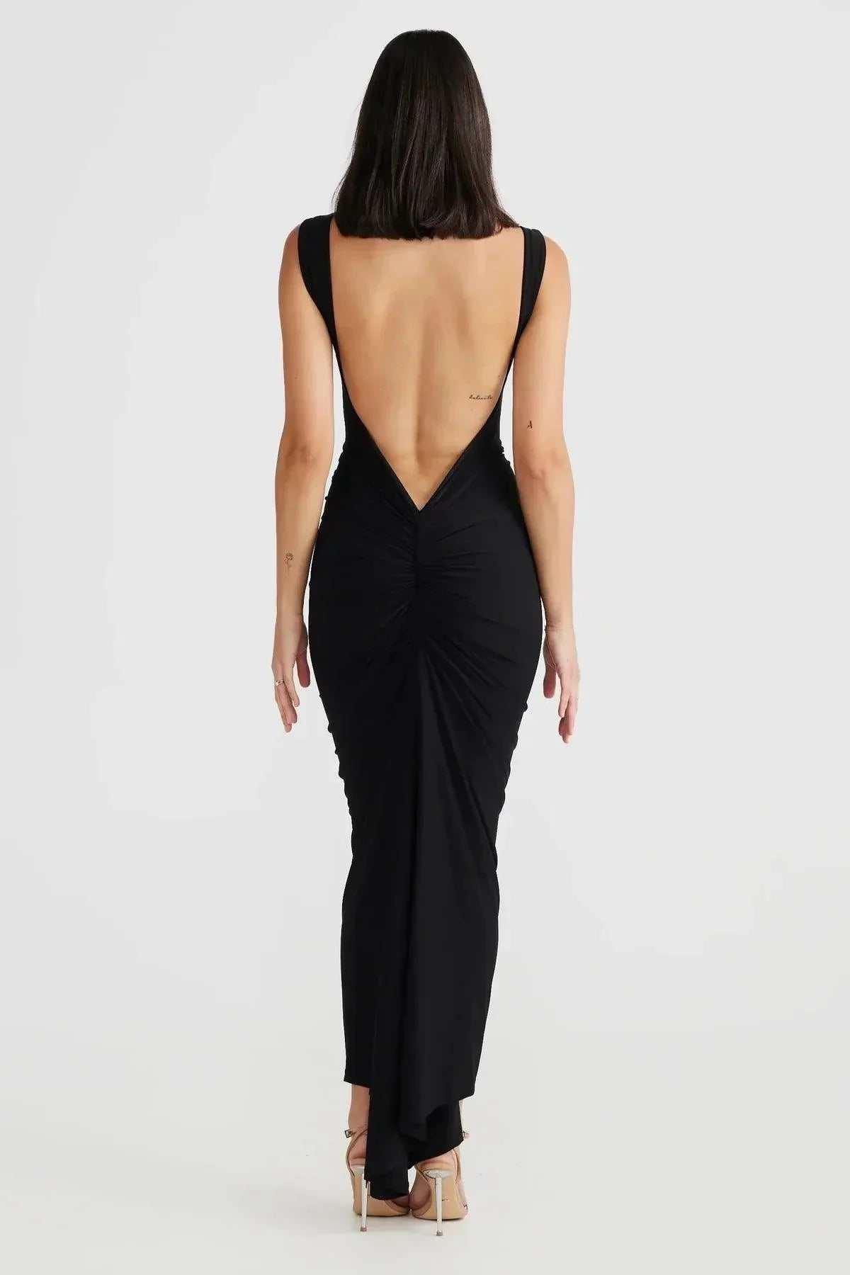 ONBRE® | BACKLESS LANG GEPLOOIDE JURK